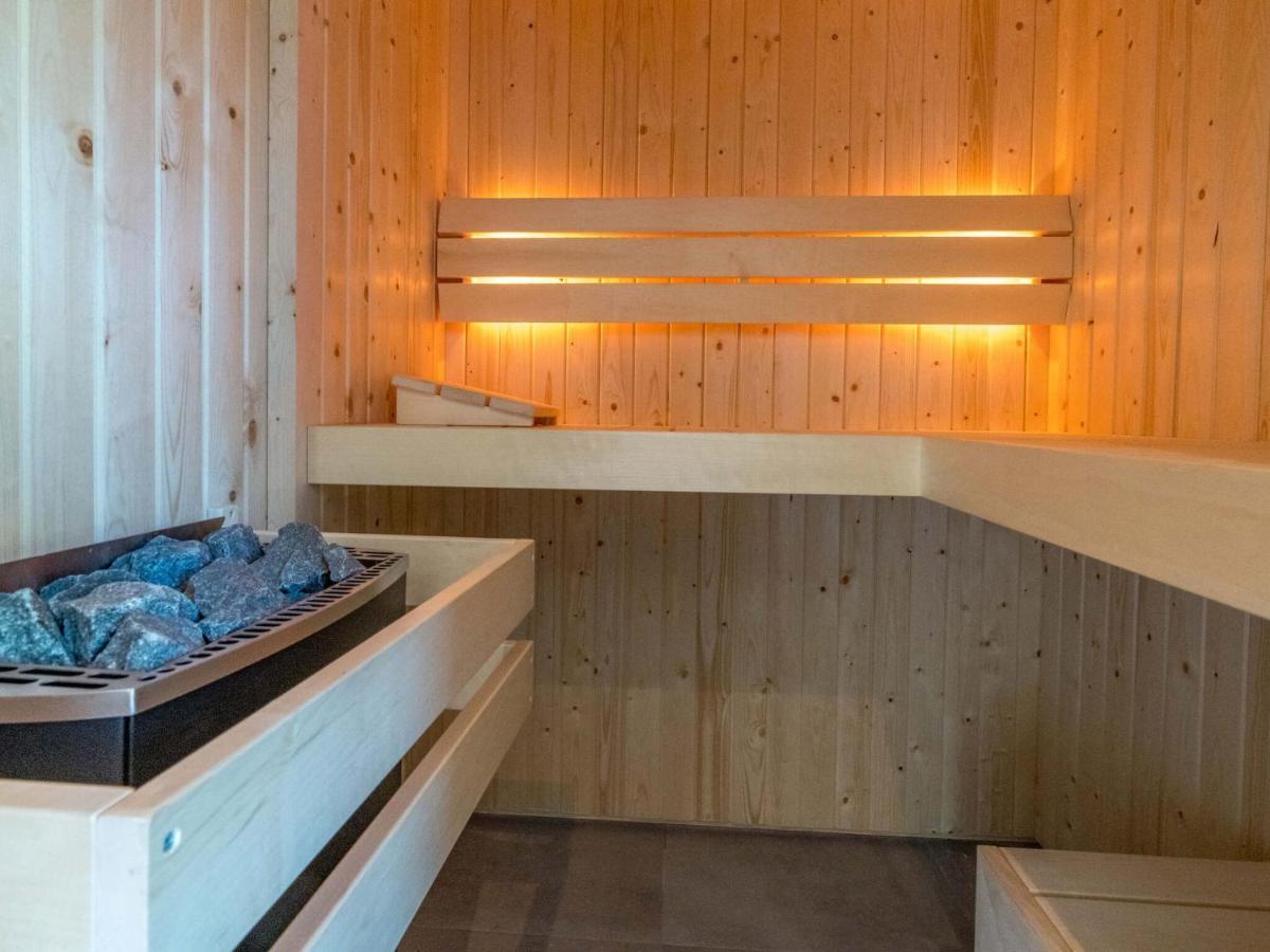 Fantastic Holiday Home With Sauna Westermient Exteriér fotografie